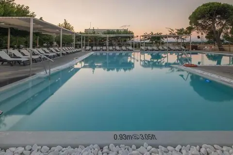 Buka Sandy Beach in Messini — foto 20