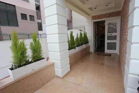 Queen Hotel Tirana in Tirana — foto 9