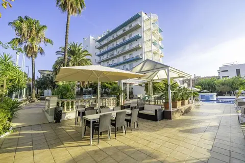 Bamblue Boutique Appartementen in Pineda de Mar — foto 9
