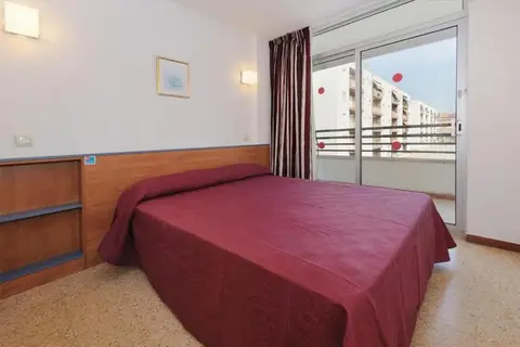 Aparthotel Esmeraldas in Tossa de Mar — foto 18