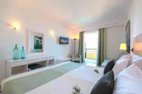 Samaina Port Hotel in Δημοτική Ενότητα Καρλοβασίων — foto 15