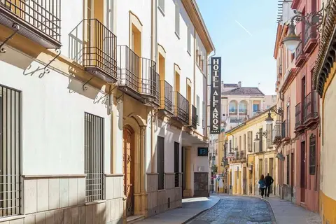 Hotel Macia Alfaros in Córdoba — foto 11