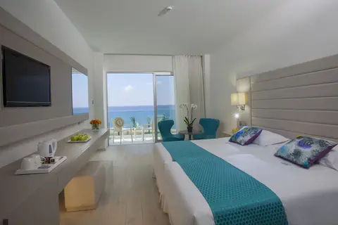King Evelthon Beach Hotel and Resort in Paphos — foto 6