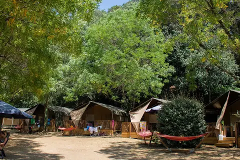 Camping La Garenne in Saint-Laurent-du-Pape — foto 7