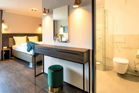 MASEVEN München Messe Trudering foto 7