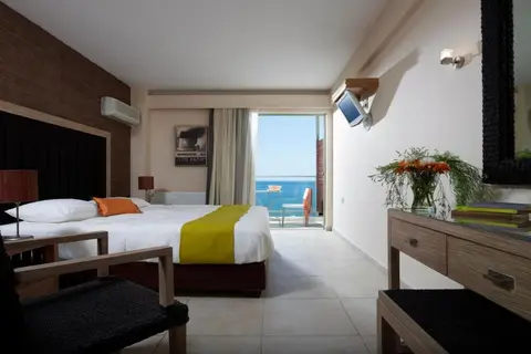 Belle Helene Hotel in Άγιος Γεώργιος — foto 8