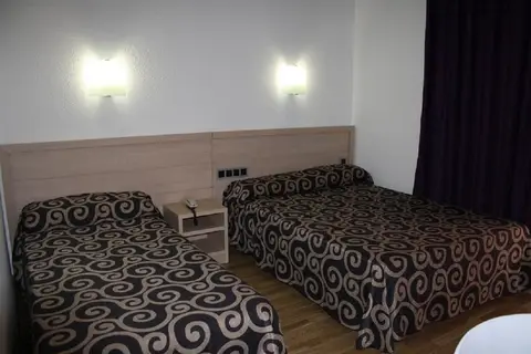 Tossa Beach Center in Tossa de Mar — foto 8