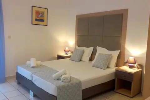 Christof Studios & Rooms in Αγία Γαλήνη — foto 4