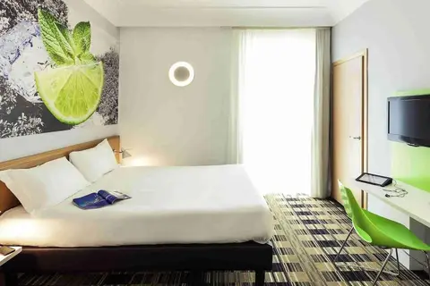 Ibis Styles Napoli Garibaldi in Napels, foto 13