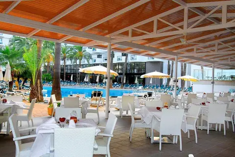 Protur Palmeras Playa Hotel in Sant Llorenç des Cardassar — foto 6