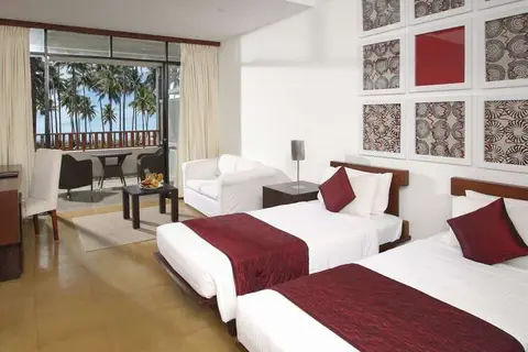 The Blue Water Hotel in Wadduwa — foto 22