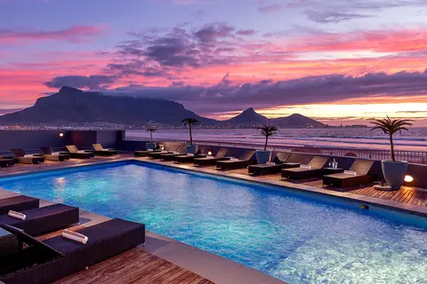 Lagoon Beach Hotel in Milnerton