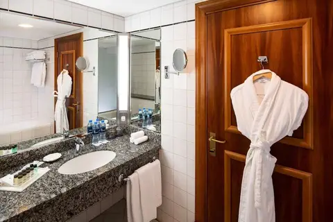 Sheraton Jumeirah Beach Resort in Jumeirah Beach, Dubai — foto 25