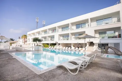 Liquid Hotel Apartments in Ayia Napa — foto 7