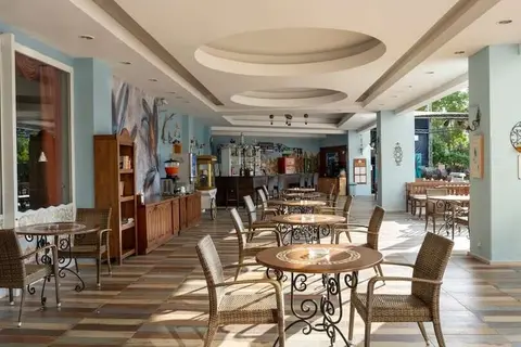 Pine House Hotel in Kemer — foto 9