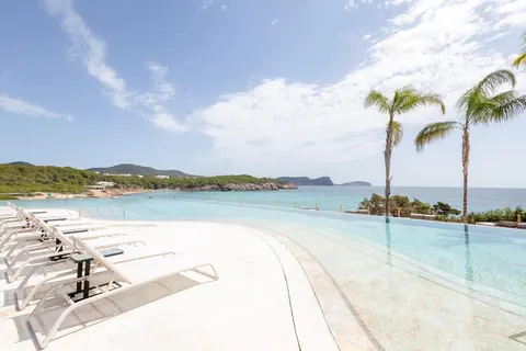 BLESS Ibiza Cala Nova foto 2