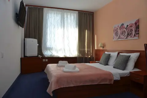 Liberty Hotel in Novalja — foto 4
