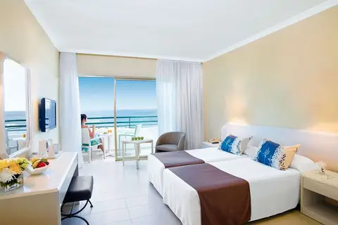 Louis Imperial Beach in Paphos, foto 11
