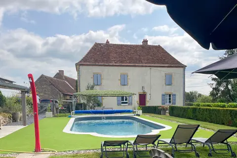 Camping La Maison Bornat in Versaugues — foto 9