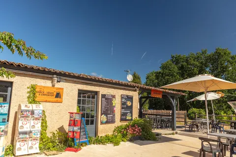 Camping Le Mas De Sireuil) foto 22