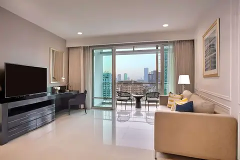 Dusit Suites Hotel Ratchadamri in Bangkok, foto 17