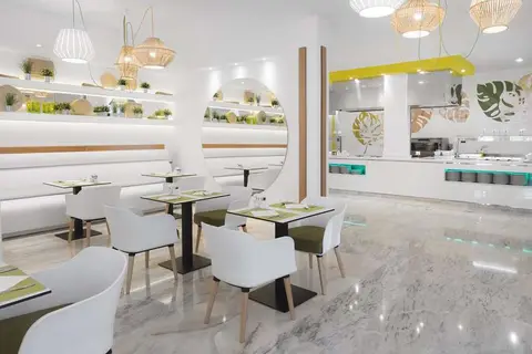 Saint George Aparthotel in Arona — foto 9