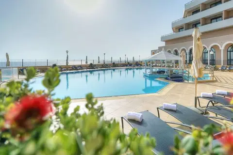 Radisson Blu Resort St. Julians in San Ġiljan — foto 17