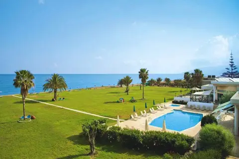 Natura Beach Hotel & Villas in Πόλις Χρυσοχούς