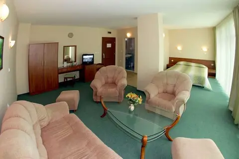 Hotel L&B in Несебър — foto 21