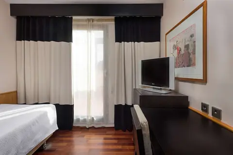 NH Ciudad de Valencia in Valencia — foto 24