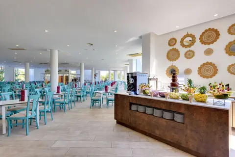 Tropic Garden Hotel & Apartments in Santa Eulària des Riu — foto 18