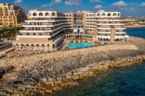 Radisson Blu Resort St. Julians in San Ġiljan — foto 10