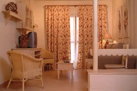 Aparthotel La Espadaña in Rota — foto 12