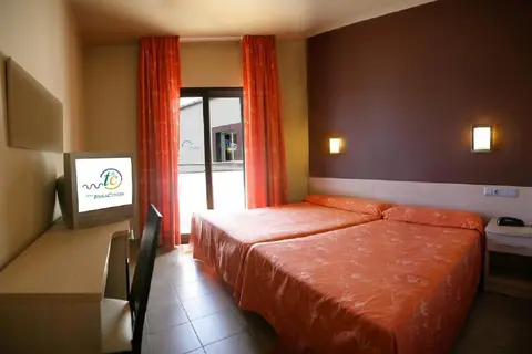Tossa Beach Center in Tossa de Mar — foto 6
