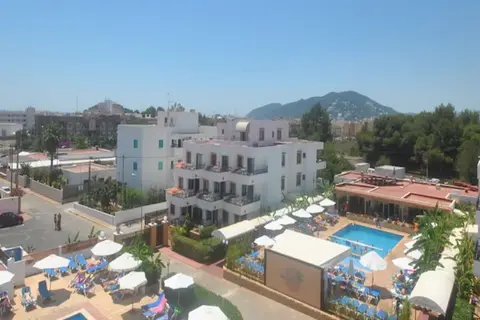Apartamentos Casa Luis by Invisa in Santa Eulària des Riu — foto 24