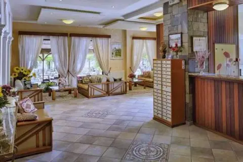 Molfetta Beach Hotel in Γουβιά — foto 9