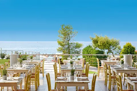 Istion Club in Δημοτική Ενότητα Κασσάνδρας — foto 25