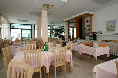 Hotel Chic in Cattolica — foto 6
