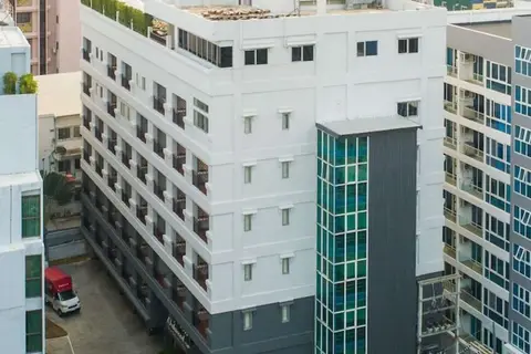 Journeyhub Pattaya Central in พัทยา — foto 11