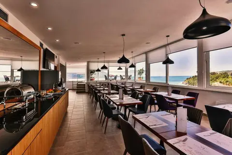 Hotel Lusso Mare by Aycon in Bečići — foto 26