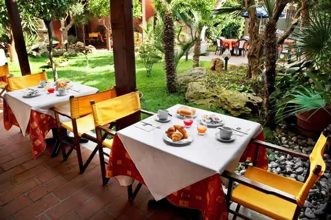 Hotel Villa Margherita in Ladispoli — foto 8