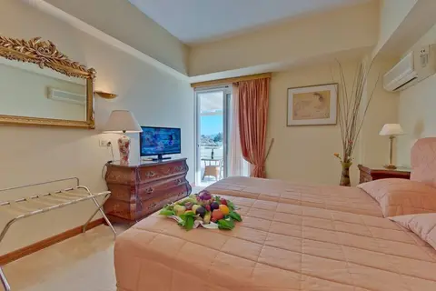 Palmariva Beach Hotel in Αμάρυνθος — foto 13