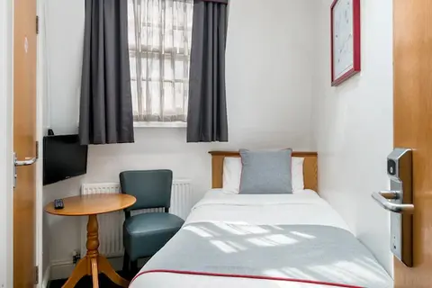 OYO Townhouse New England Victoria in Londen, foto 6