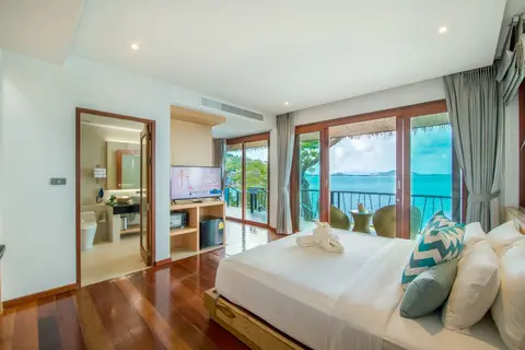 Hotel Coral Cliff Beach Resort in บ้านละไม — foto 3