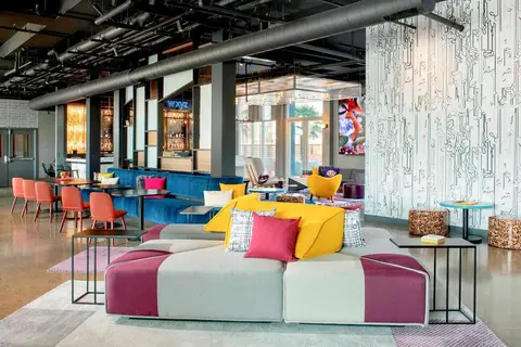 Aloft Dubai Airport in Dubai — foto 5