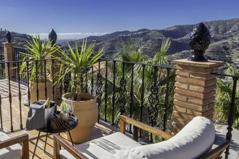 Malaga Hills Boutique & Wellness Eco-Hotel in Canillas de Albaida — foto 22