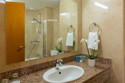 Ascos Coral Beach Hotel in Paphos — foto 18