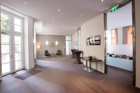 Select Checkpoint Charlie foto 5