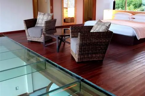 Huvafen Fushi Maldives in Nooraanee Shop, foto 26
