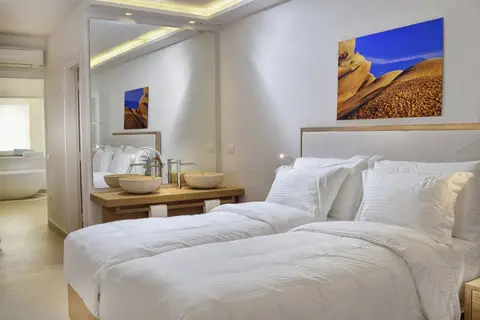 Nissaki Boutique Hotel in Πλατύς Γιαλός — foto 18